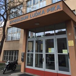 Gymnázium Luďka Pika Plzeň, Opavská