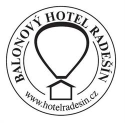 BALÓNOVÝ HOTEL RADEŠÍN***