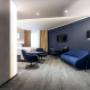 Spacious guest room