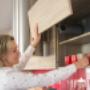 Servodrive je systém, díky kterému pouhým zmáčknutím tlačítka otevřete nebo zavřete skříň. Pohodlné inovativní řešení, které nesmí chybět v moderní kuchyni.