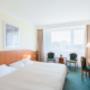 Guest room with double bed(s)