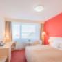 Guest room with single bed(s)
