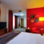 Spacious guest room