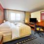 Guest room with one bed