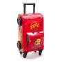 Cestovní kufr/trolley ve tvaru auta  Blesk Mc Queena     Rozměry kufru :45cm výška * 26cm šířka     Výškově nastavitelná rukojeť na 67cm a na 90cm (měřeno od země )     Hlavní kapsa na dvoucestný zip     Dekorace 3D kol po stranách kufru     Přední samostatná kapsa na zip     ID okno na vložení adresy     Materiál lesklé PVC     Uvnitř podšívka na zip *Originál disneystore