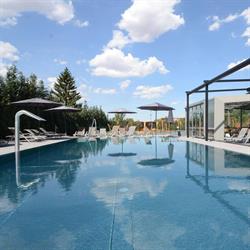 Hotel Aura Prague design&garden pool