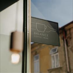 Balance coffee & wine