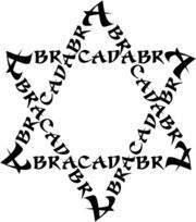 Abracadabra poradna, Julie Cinert