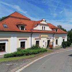ZÁMECKÝ HOTEL NÁCHOD