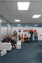 RE/MAX Living