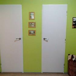 Renovia - Renovace dveří a zárubní