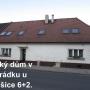 Nabízíme Vám velký dům v Hrádku u Sušice s celkovou podlahovou plochou cca 190 m² na rozlehlém pozemku o výměře 1123 m².