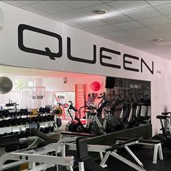 Queen Club