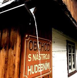 Obchod nástroji hudebními