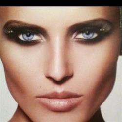 Vlaďka Mirgová Master Lash Stylist and Brow Master Stylist