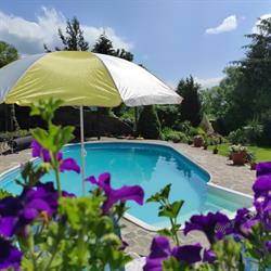 ROYAL GARDEN APARTMENTS