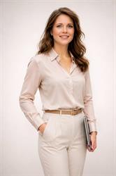 Andrea Maximová - realitní makléřka