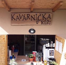 Kavárnička u Růži