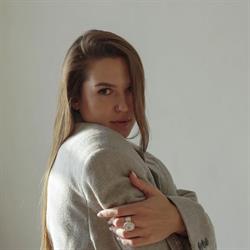 Olya Bartno