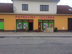 Potraviny večerka naproti nádraží
