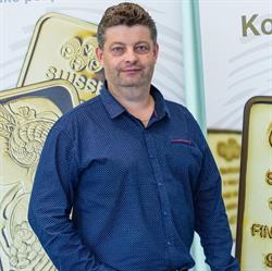 Tomáš Hlucháň - Váš rodinný finanční poradce