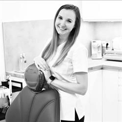 Dentální hygienistka Karin Dostrašilová, DiS.