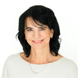 Bc. Jana Kuželíková - realitní makléř