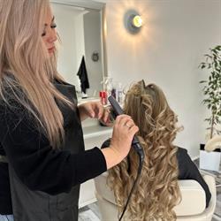 Hair Studio Wave