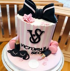 Kajula cakes - dortové studio Liberec