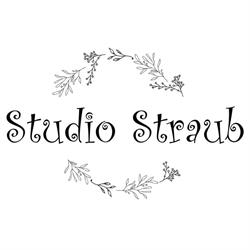 Studio Straub - modeláž nehtů